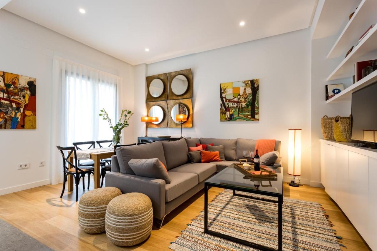 Apartamentos Rg Plaza De Espana Sevilha Exterior foto